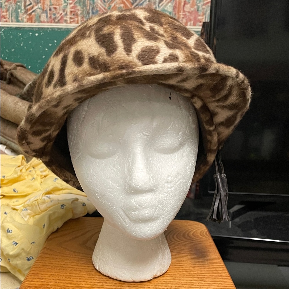 Vintage Leopard Print Women's Hat with leather tassel